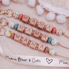 Load image into Gallery viewer, MAMA Keyring - Floral
