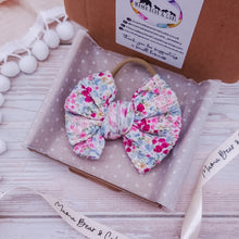 Load image into Gallery viewer, Baby Bow Headband - Pretty Poppy
