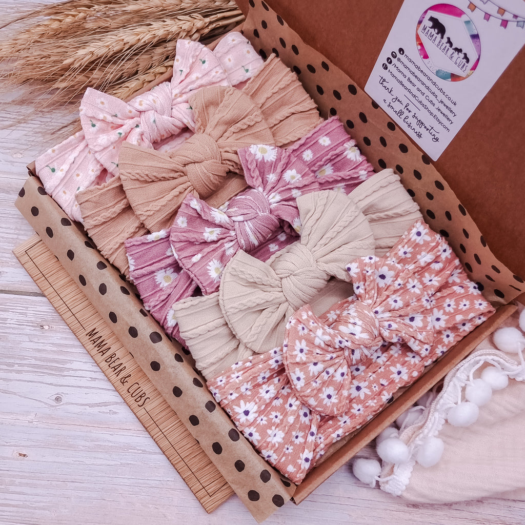 NEW Floral & Neutral Bow Box of 5