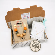 Load image into Gallery viewer, Totally Milking It Gift Box - Mama Bear and Cubs ltd
