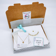 Load image into Gallery viewer, Boobin in Style Gift Box - Mama Bear and Cubs ltd
