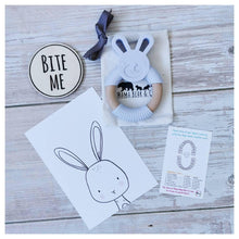 Load image into Gallery viewer, Bunny Teether - Mama Bear and Cubs ltd
