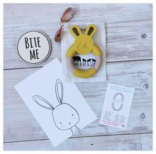 Load image into Gallery viewer, Bunny Teether - Mama Bear and Cubs ltd
