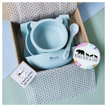 Load image into Gallery viewer, Baby silicone weaning set with suction bowl suction spoon silicone spoon silicone bib baby gift set mama bear and cubs
